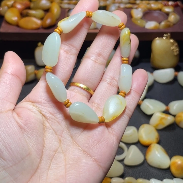 和田玉未镶嵌手链