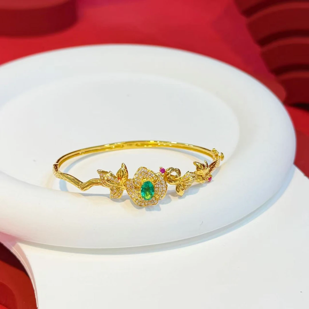 18K金镶嵌祖母绿花手镯HNZ14819