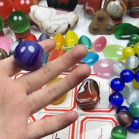 玛瑙/玉髓颈饰未镶嵌