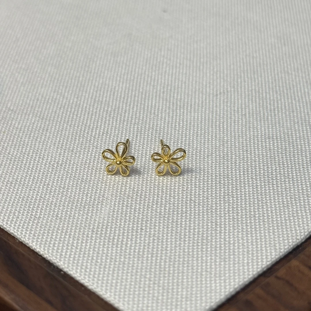 E【镂空小花耳钉】 足金999精工5G耳饰