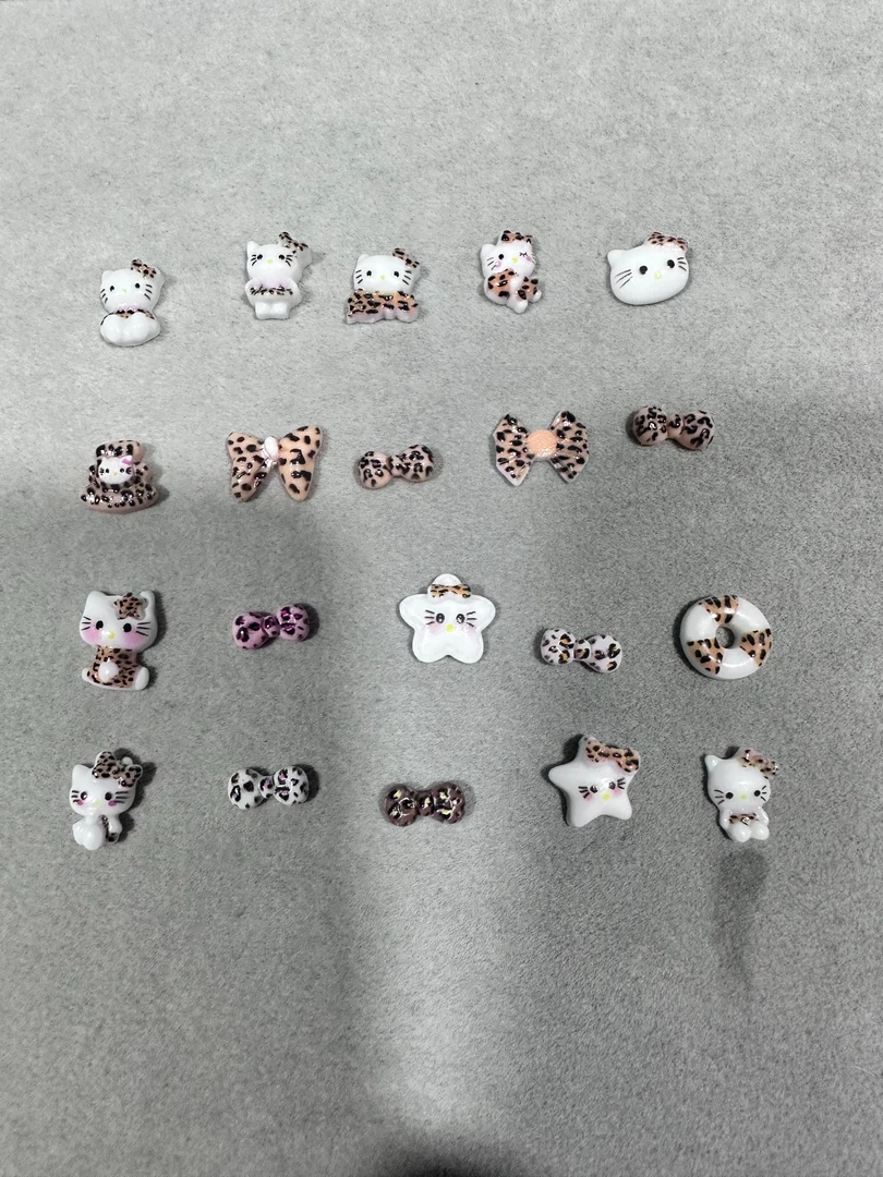 MM【白色豹纹猫ins饰品】美甲饰品猫秋冬款秋季美拉德黑白迷你彩色