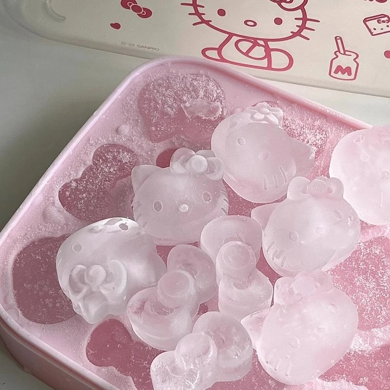 HelloKitty猫可爱冰块模具家用食品级硅胶大容量制冰易脱模冰格