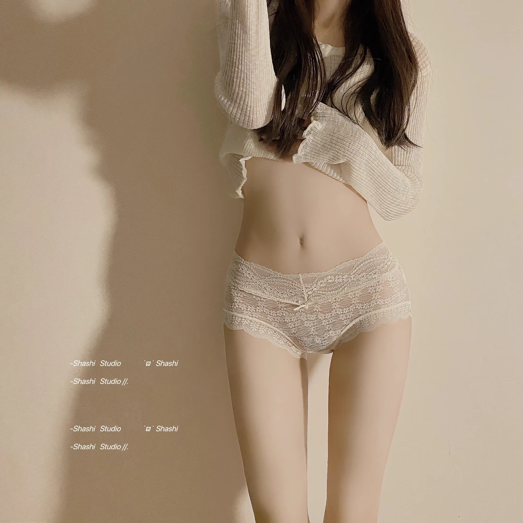 莎饰蕾丝内裤女生2025新款中腰薄款透气女士包臀性感纯欲三角裤
