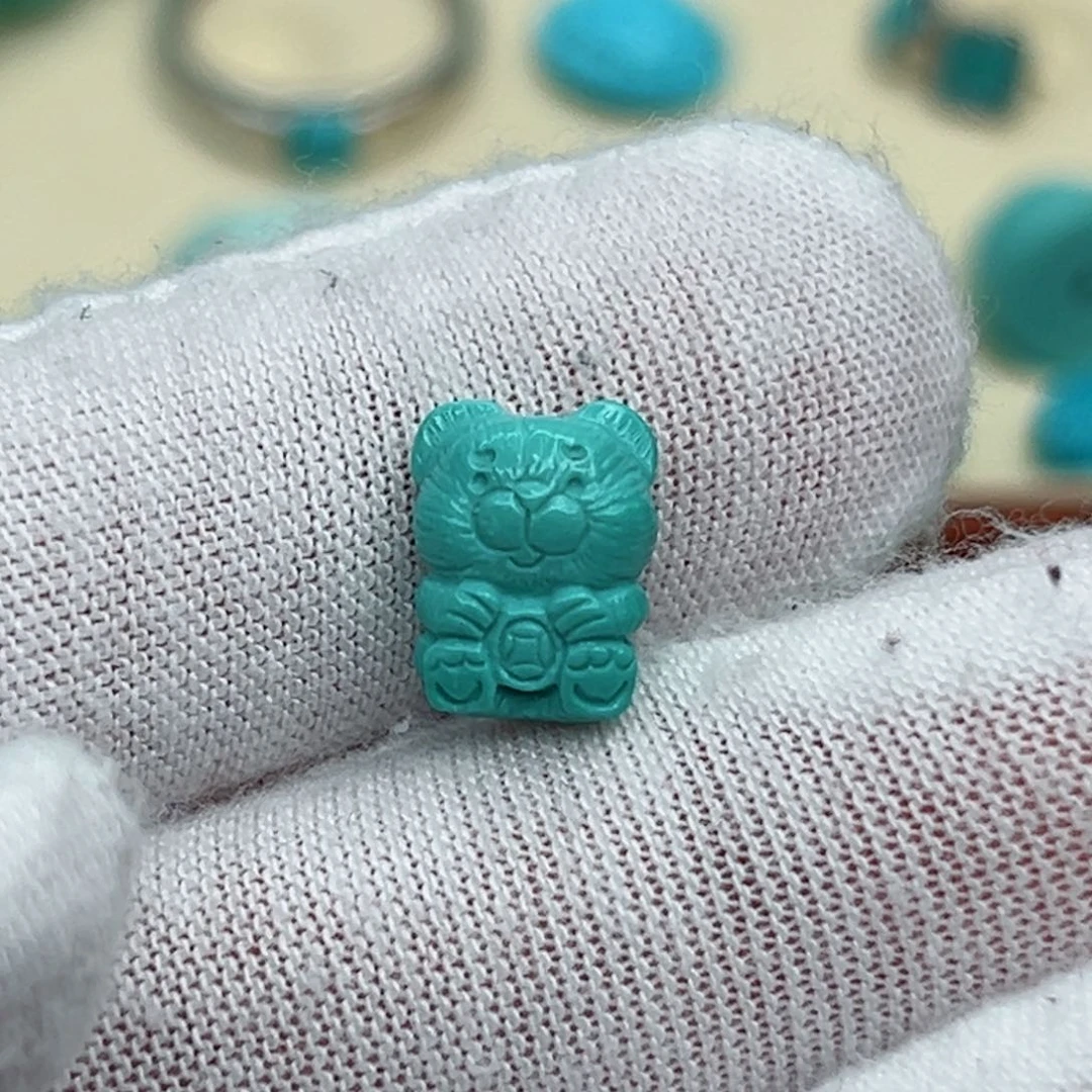 绿松石绿松石未镶嵌