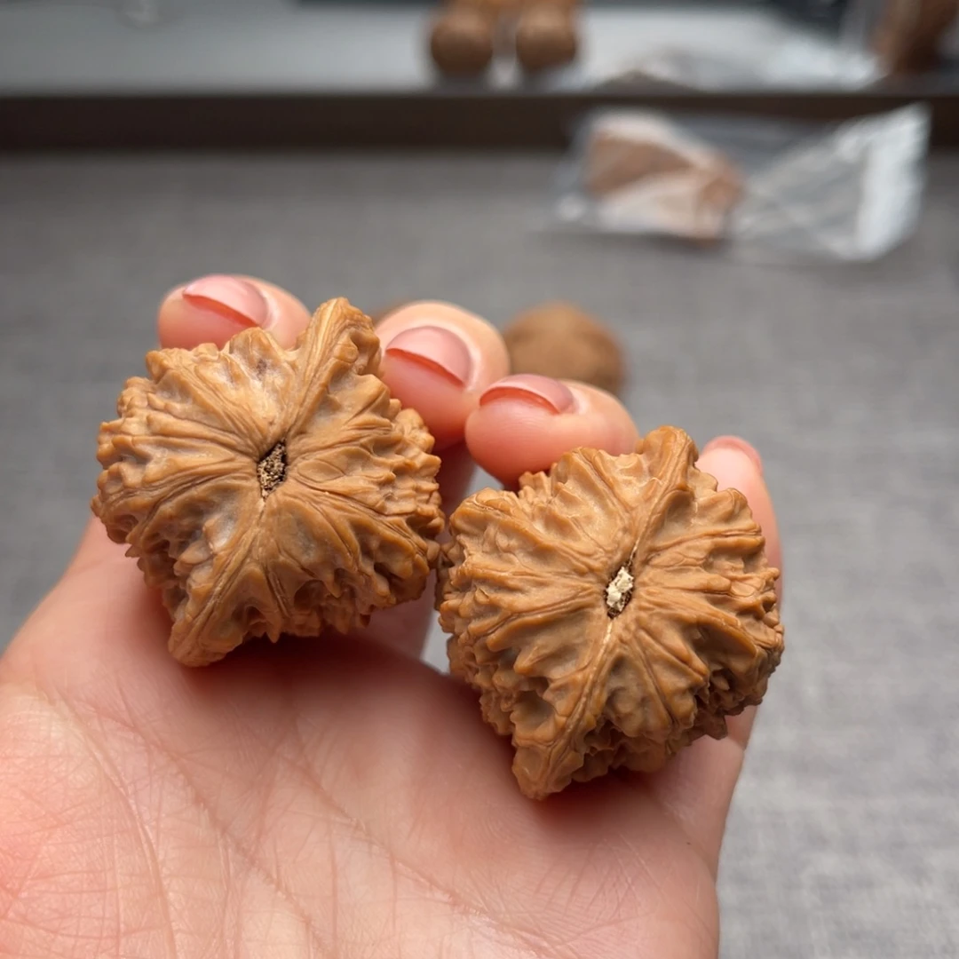 吊坠文玩核桃40鸡心全品