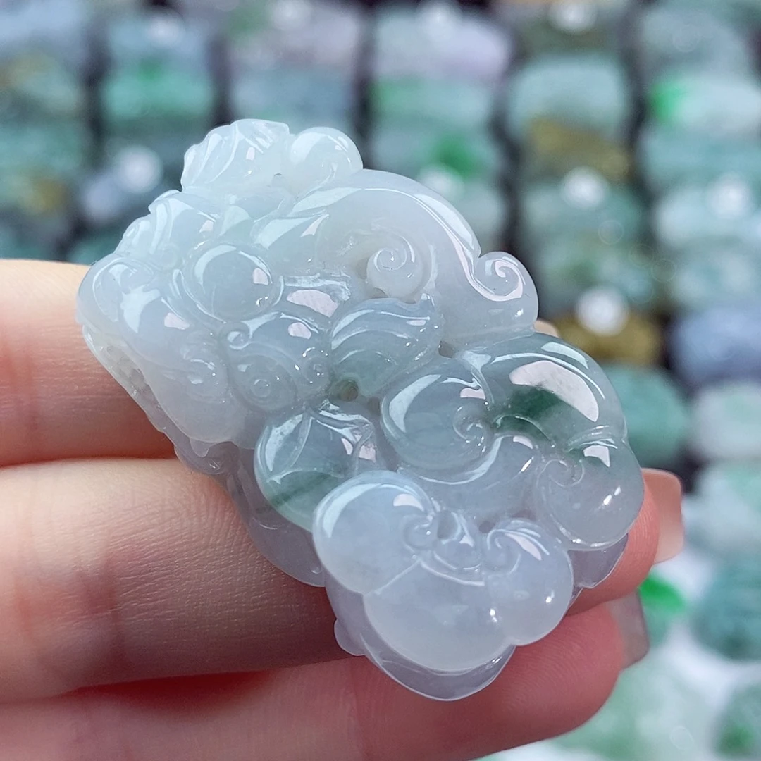 颈饰未镶嵌翡翠天然