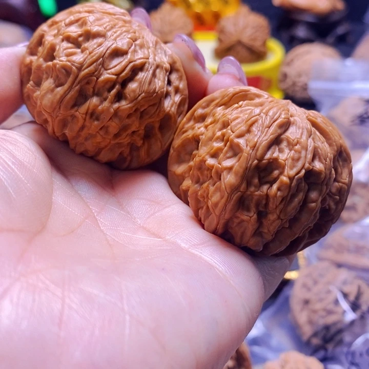 文玩核桃把件磨盘