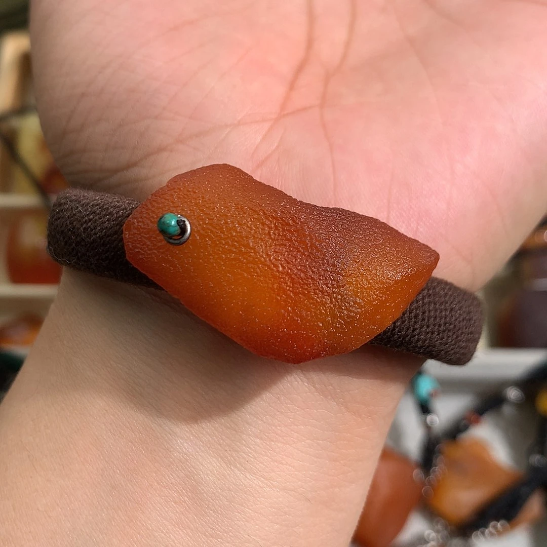 蜜蜡裸石未镶嵌你