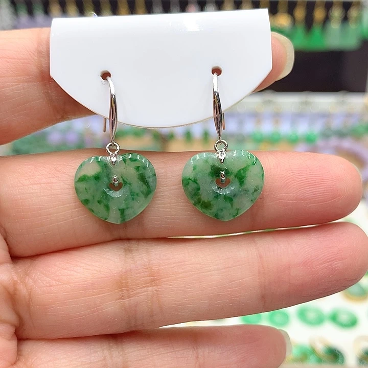 翡翠18K金镶嵌耳饰