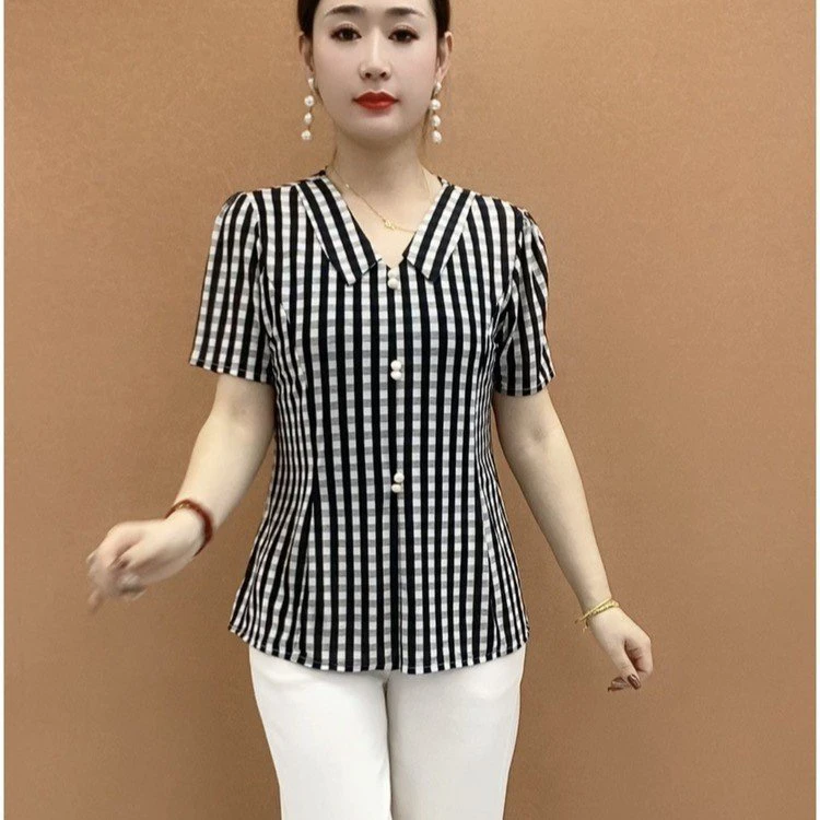 时尚丹宁风洋气显瘦衬衣条纹大码修身宽松常规格子中老年女装