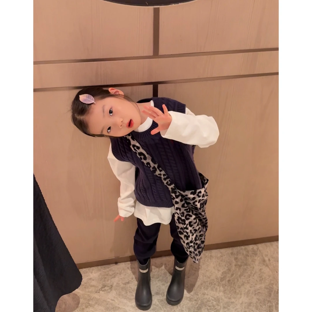 KidsOnTheMoon 小标马甲叠穿打底裤套装