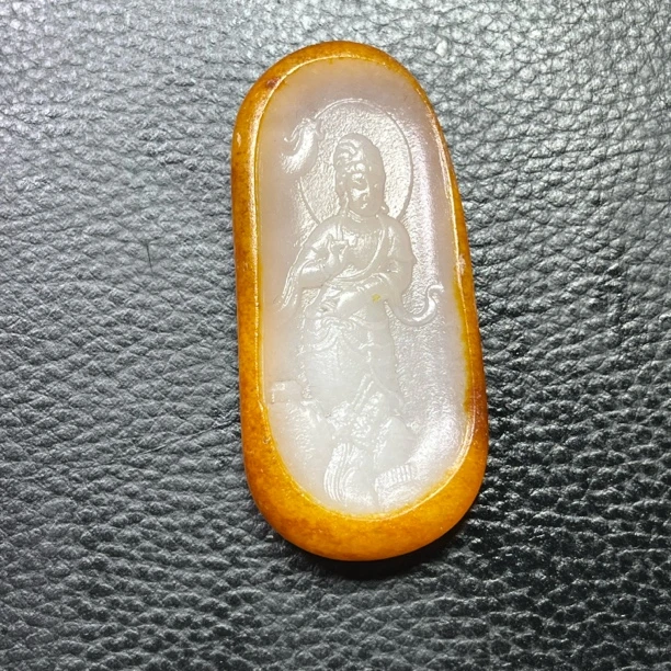 和田玉手工雕刻山水观音挂件