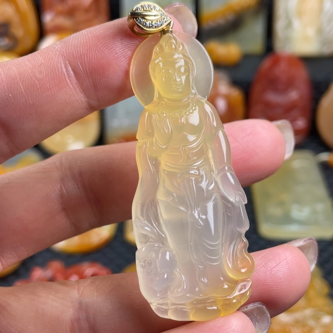 石英质玉（黄龙玉）未镶嵌颈饰