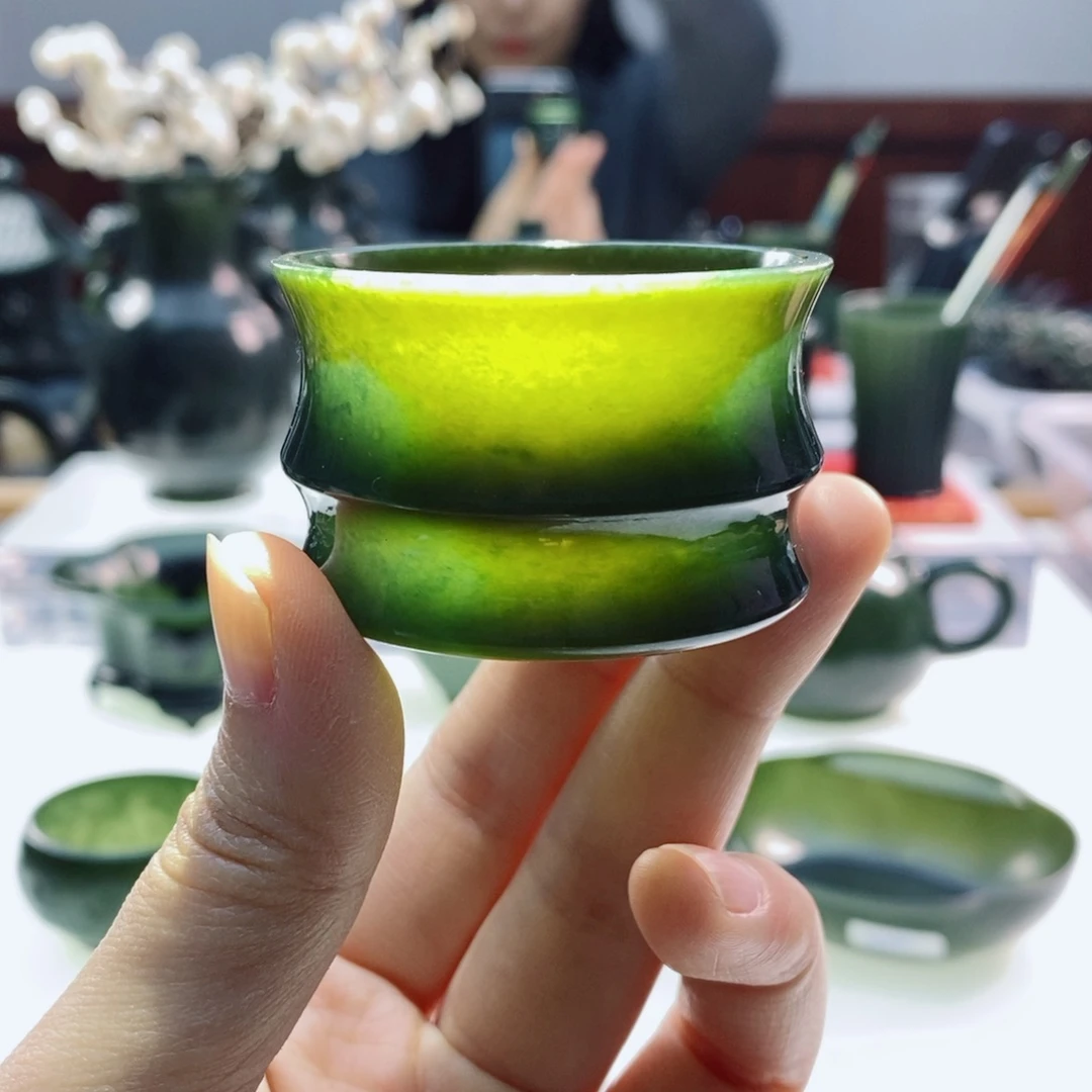 未镶嵌和田玉摆件