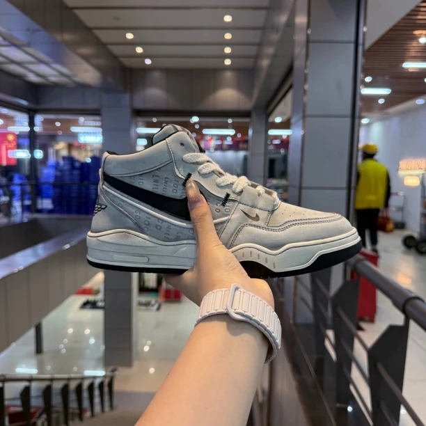 2025秋季新款复刻百搭潮流轻奢休闲高帮男鞋