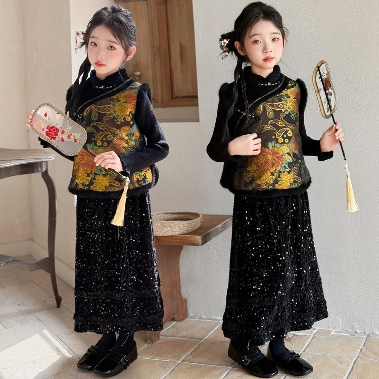 女童国风套装秋冬装2025新款新中式女孩拜年服儿童冬季加厚三件套