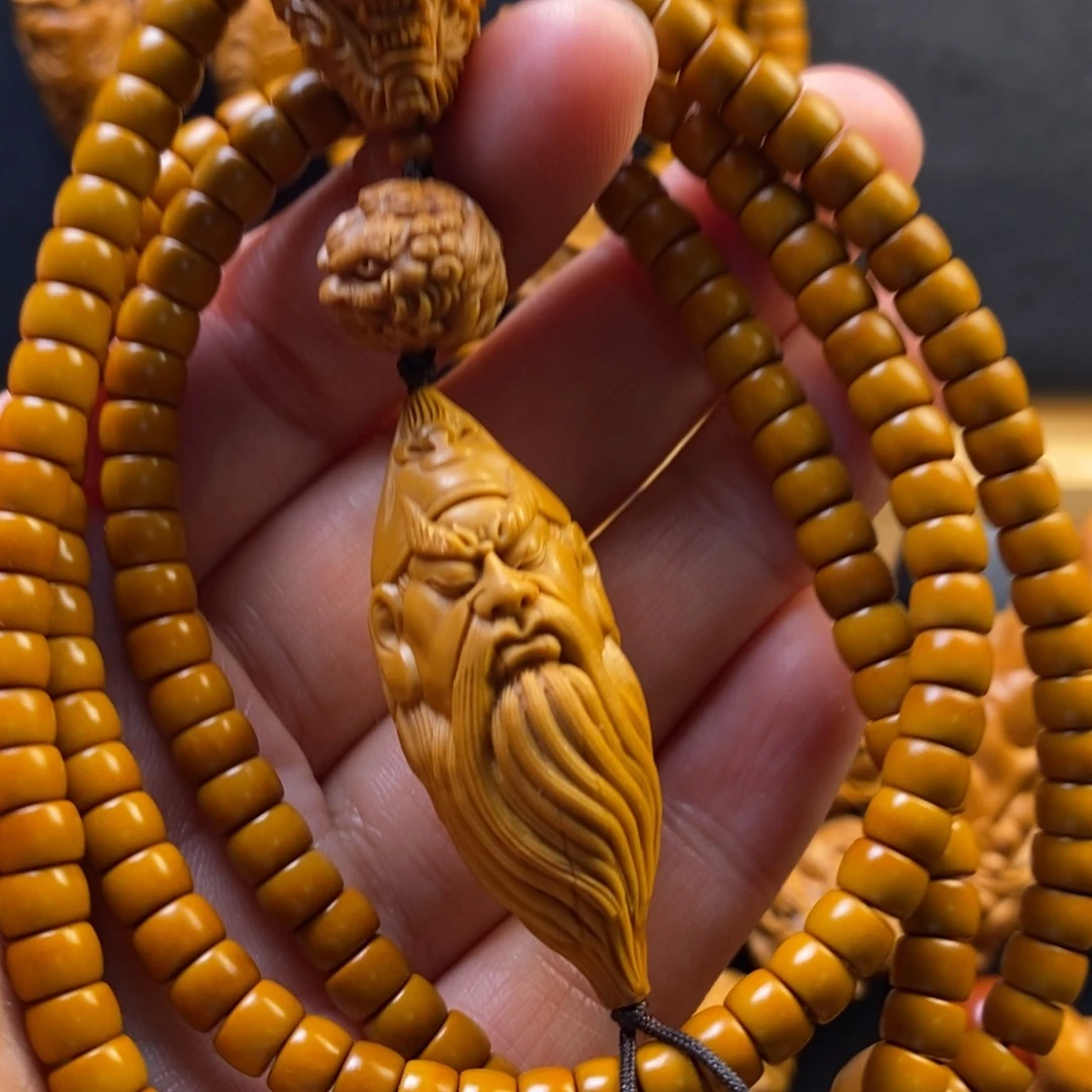 橄榄核手串关公脖挂