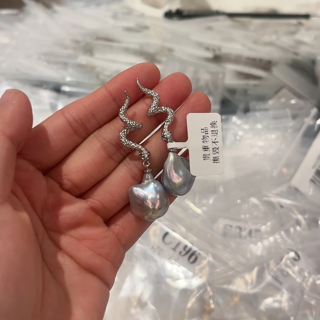 淡水珍珠耳饰合金