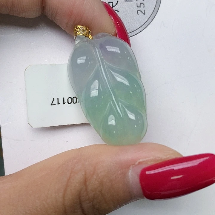 颈饰18K金镶嵌翡翠安*天然翡翠