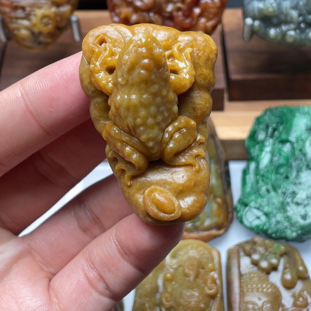 定制翡翠未镶嵌翡翠