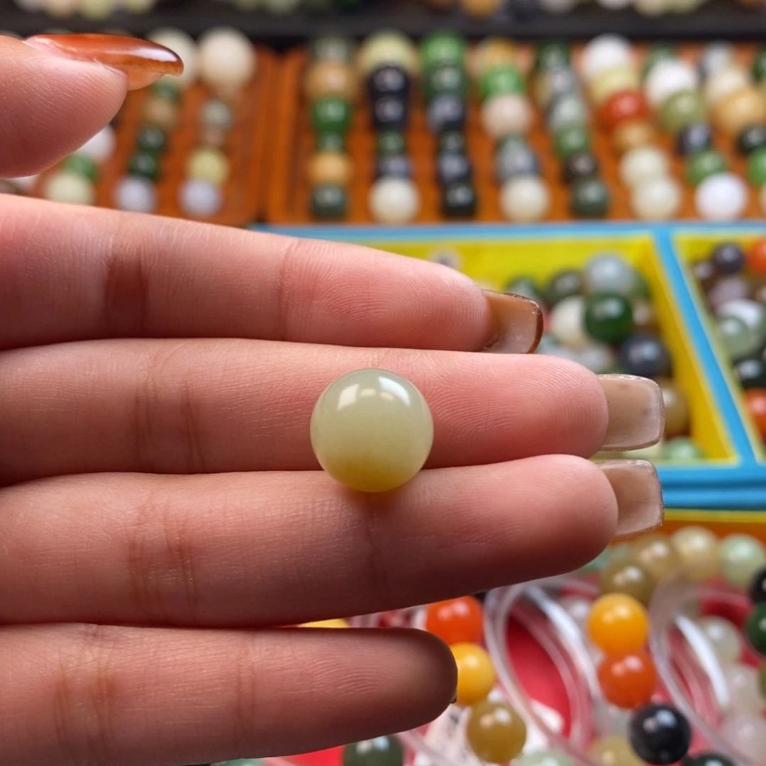 和田玉未镶嵌珠宝奇石福利糖黄口单珠z12