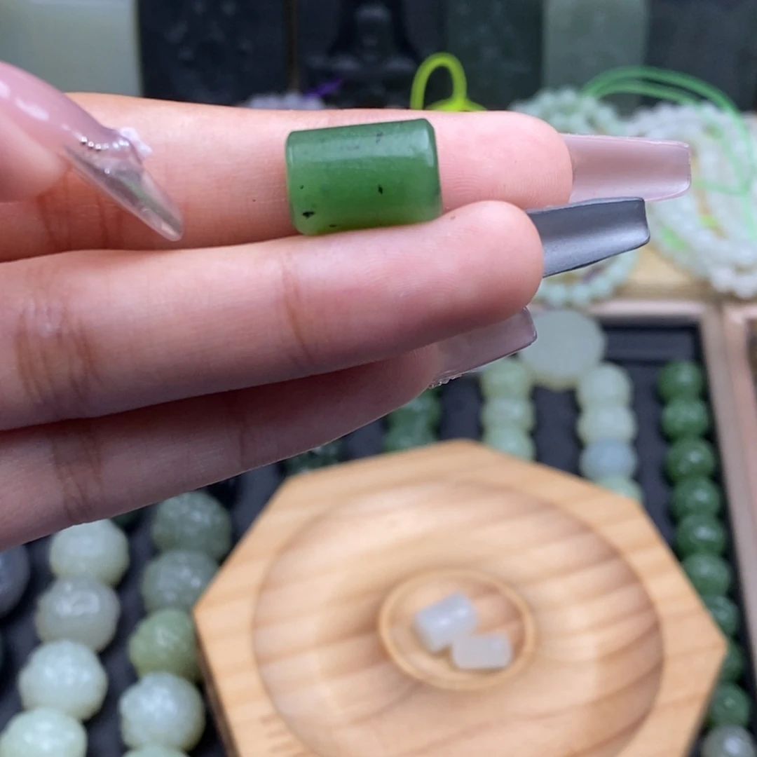 和田玉未镶嵌珠宝半成品