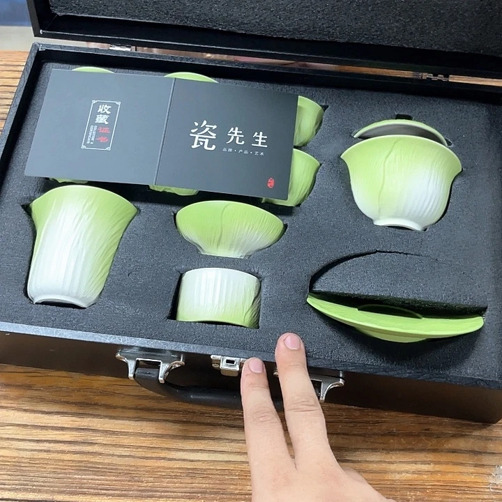孤品茶具套装等。