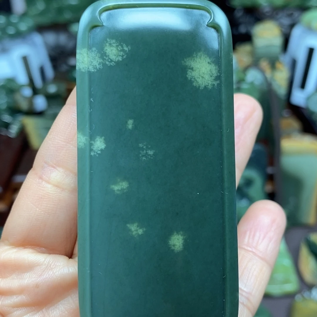 岫岩老玉（透闪石质玉）未镶嵌把件