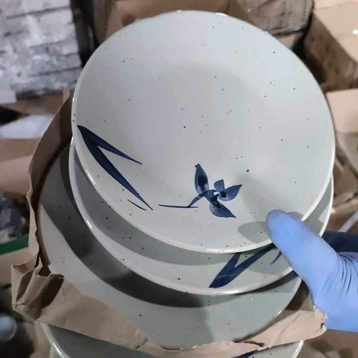 摆件陶瓷盘子碗啥都有