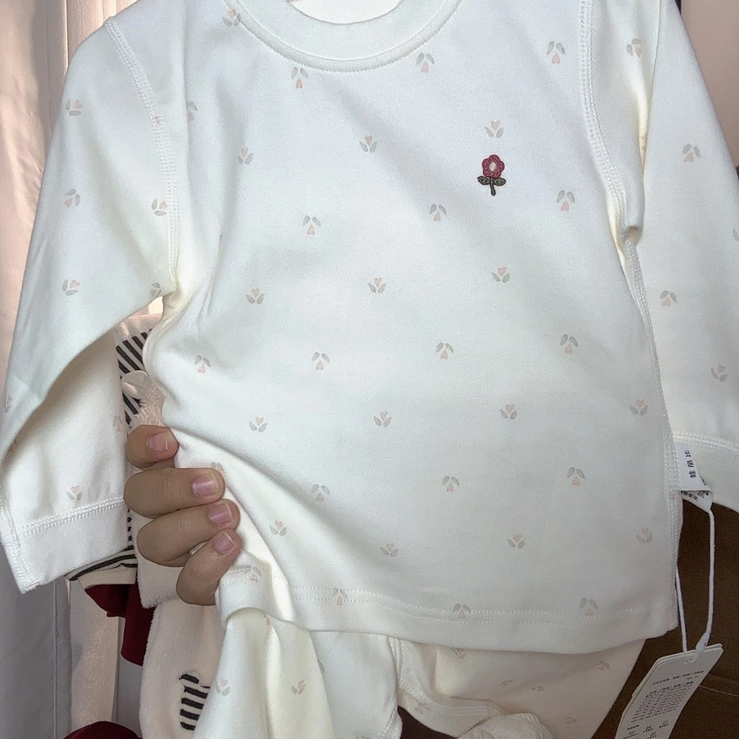 h***.小花长袖分体90码