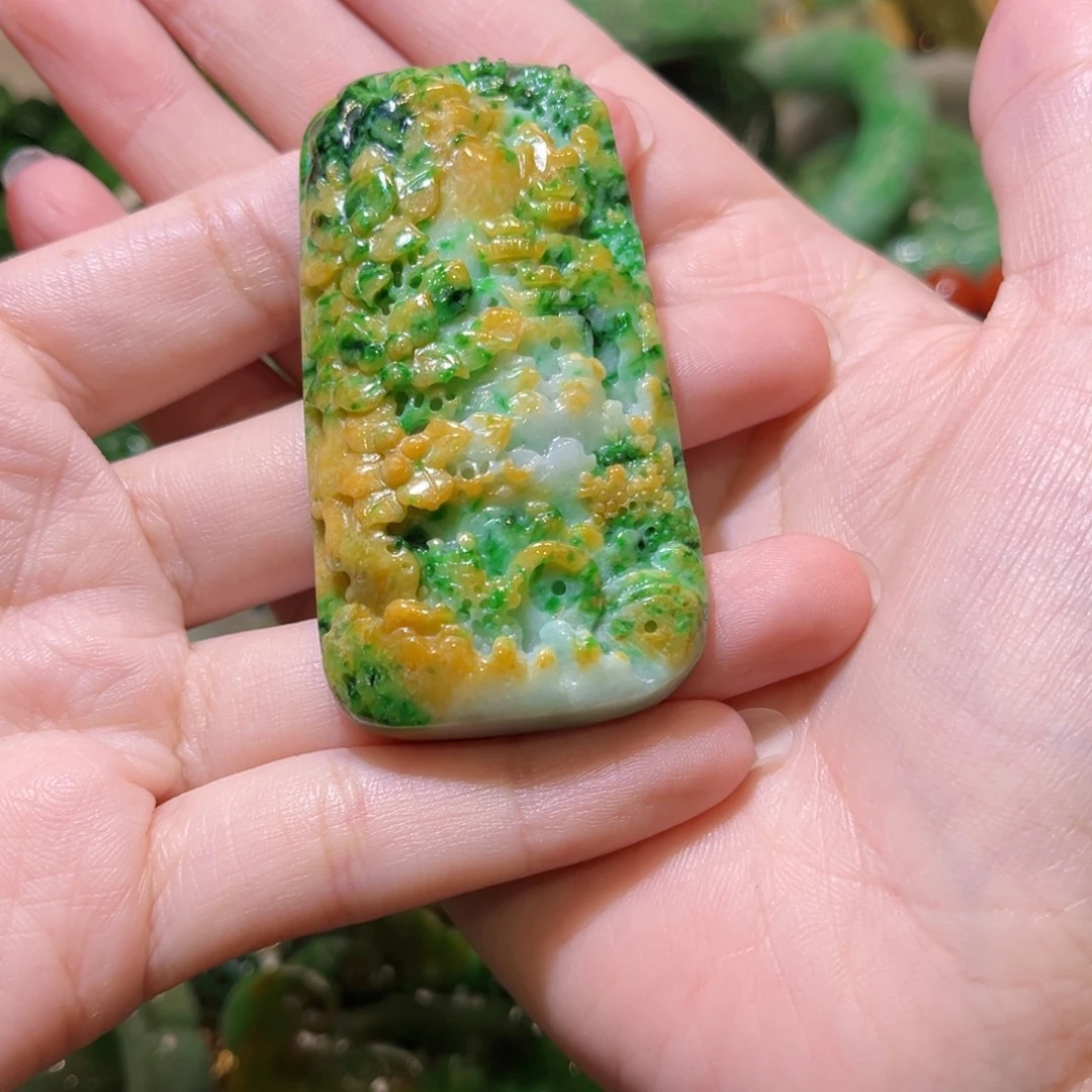 翡翠未镶嵌颈饰翡翠