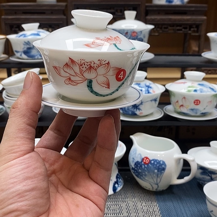 手绘微瑕荷花盖碗