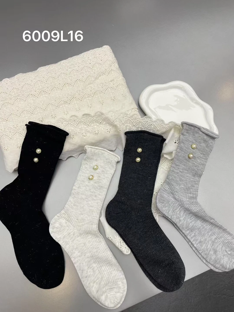 韩系甜美可爱中筒袜女钉珠刺绣潮流个性舒适堆堆袜