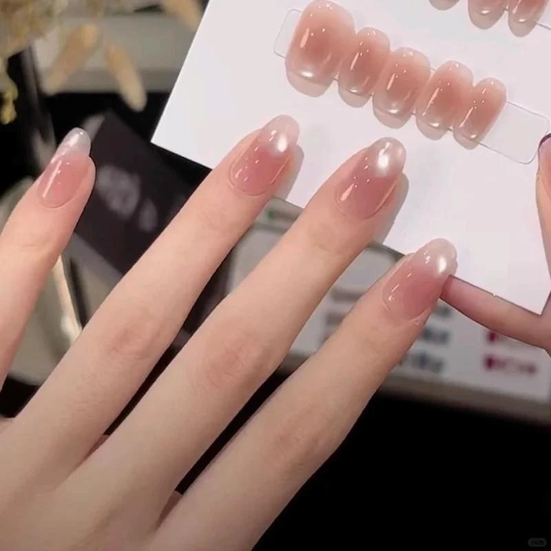 春夏裸感冰透高级感纯欲风手工穿戴甲显白腮红猫眼甲片美甲