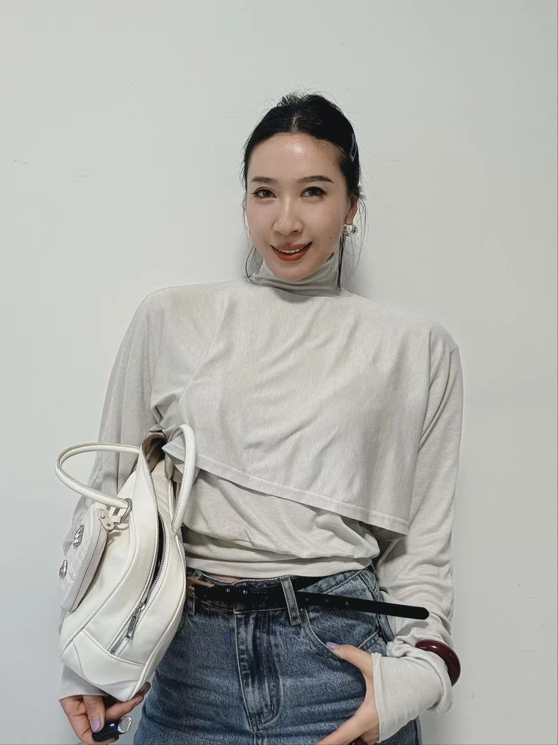 2025东大门秋冬新款梨泰院柔领允真同款显瘦高级垂感真两件套