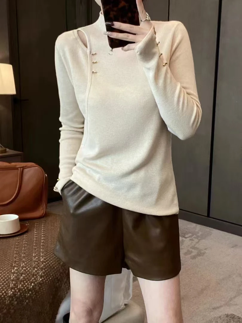 立领三粒扣肩部设计针织长袖百搭修身显瘦秋冬