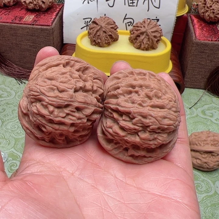 文玩核桃吊坠磨盘文玩核桃手把件