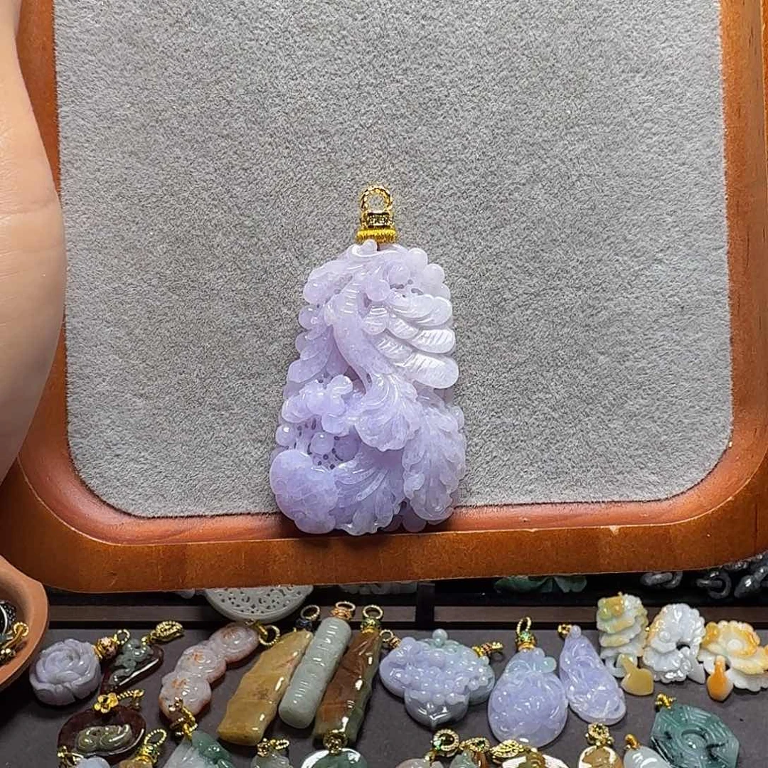 吊坠(赠链)未镶嵌翡翠