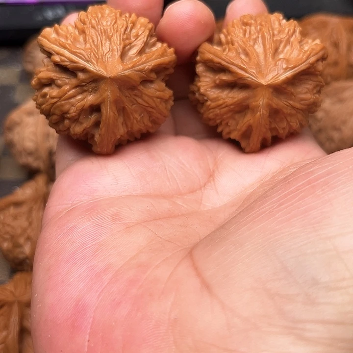 天***定吊坠文玩核桃你们都在