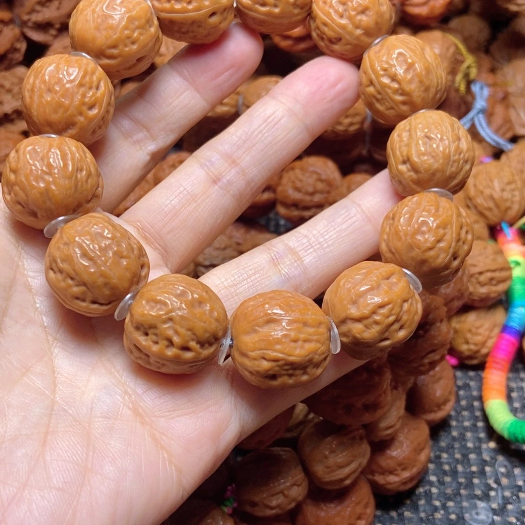 馬****桃核吊坠足球手串