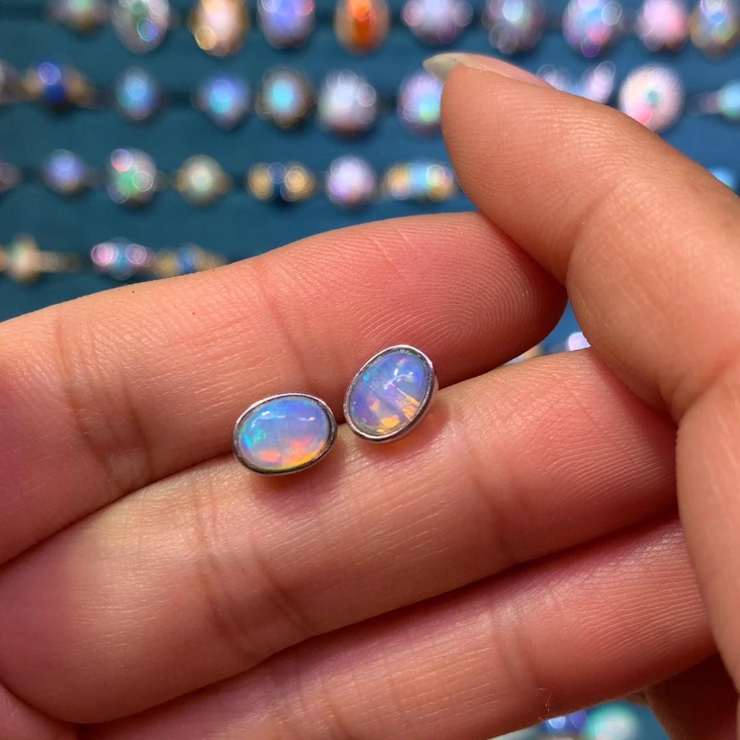 欧泊银S925镶嵌耳饰款