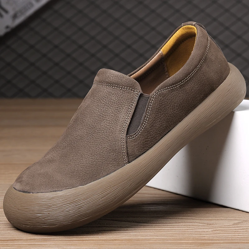 2589渡诺班尼新款耐磨牛筋底休闲皮鞋男复古软底宽脚中年爸爸鞋