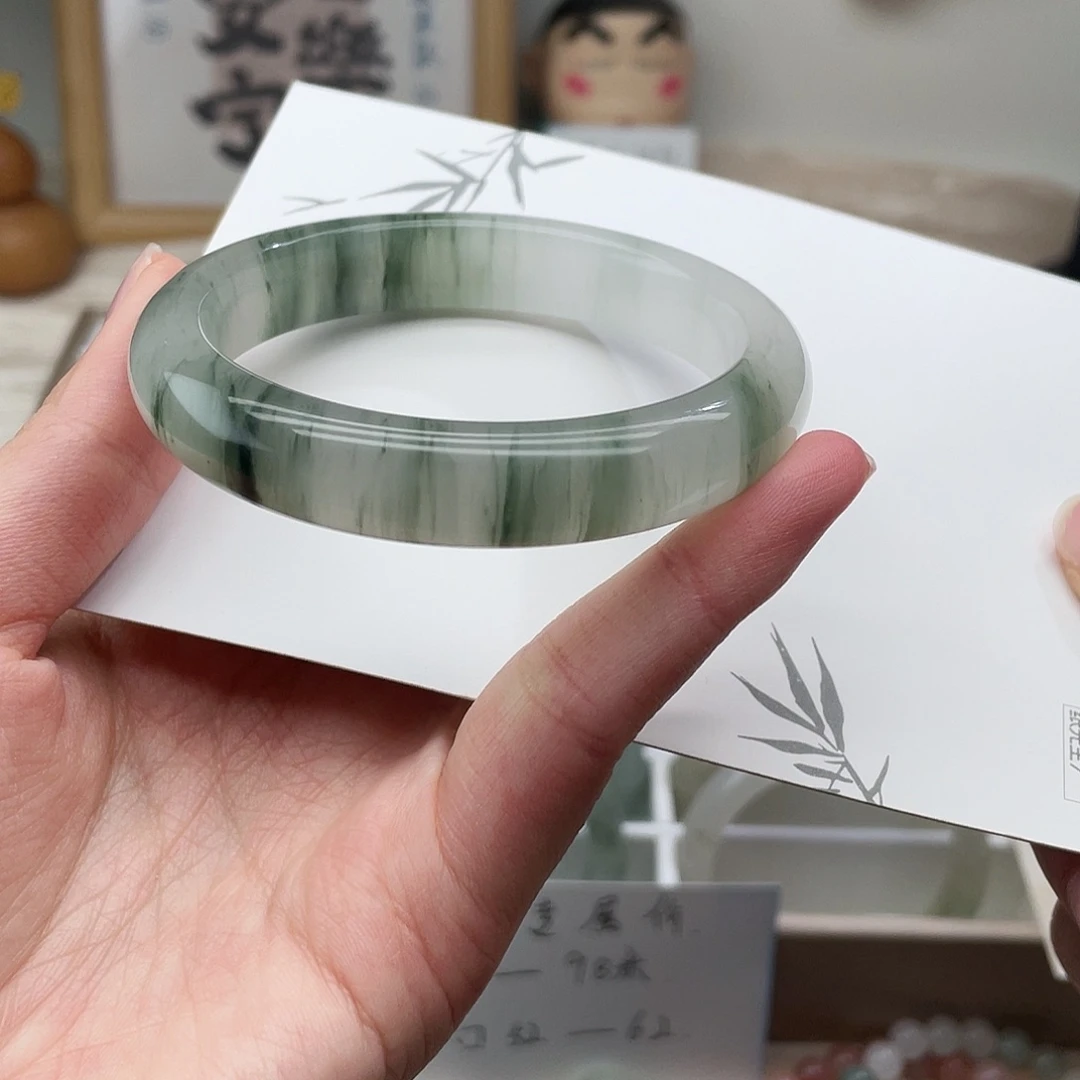 石英质玉（天山翠）未镶嵌手镯58圈口