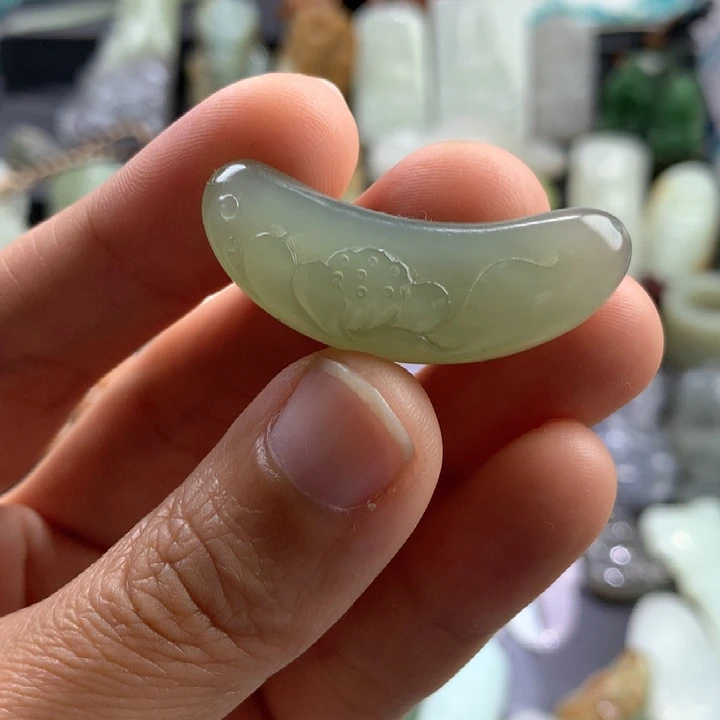 颈饰未镶嵌和田玉