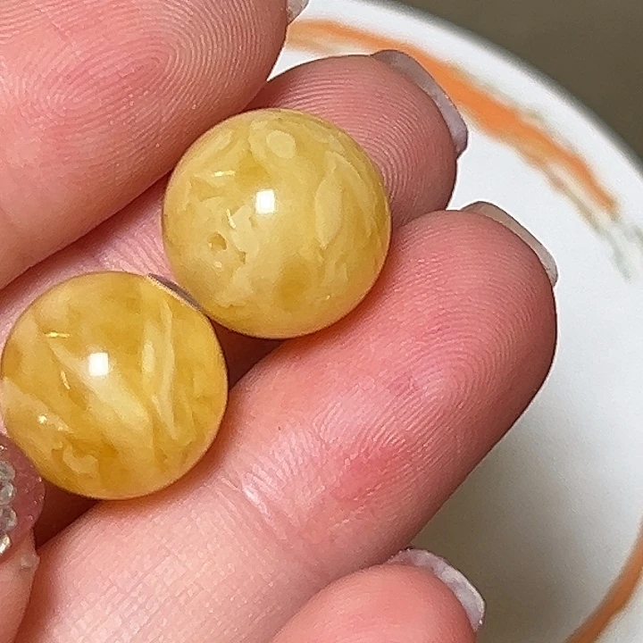 蜜蜡未镶嵌裸石235