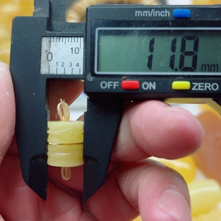 琥珀（矿物珀）未镶嵌裸石