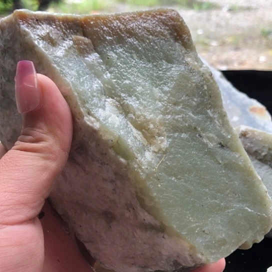 御***生大理石磁石原料石头切末石