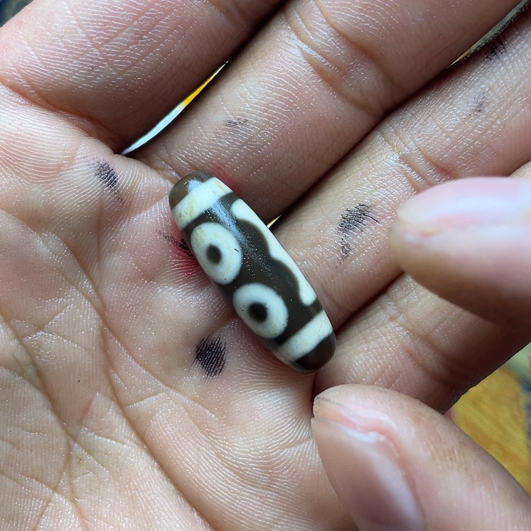 虾***仁泥塑藏传的是古蜀汉