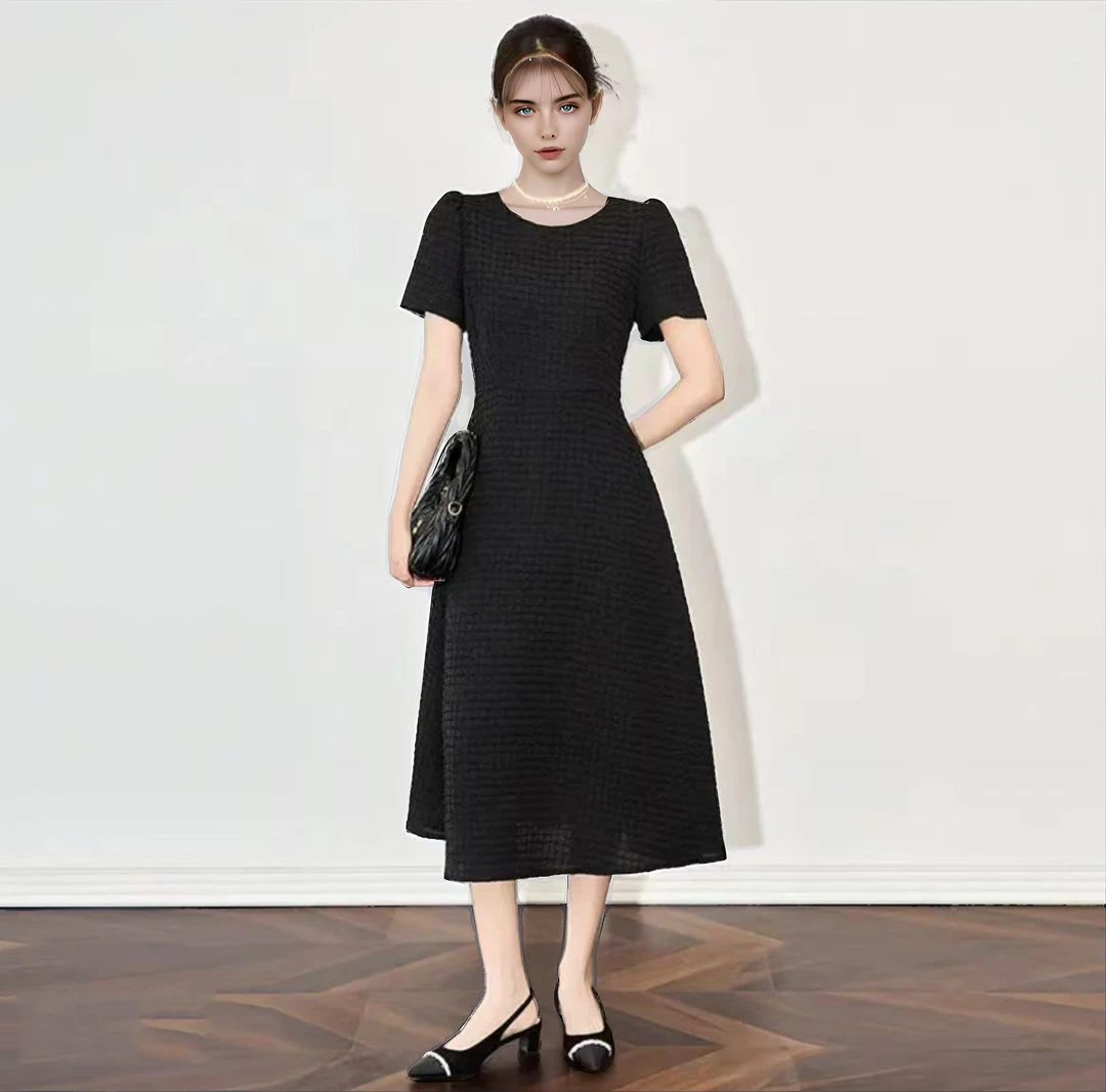 韩版气质显瘦连衣裙黑色夏季休闲时尚减龄圆领优雅百搭短袖长裙