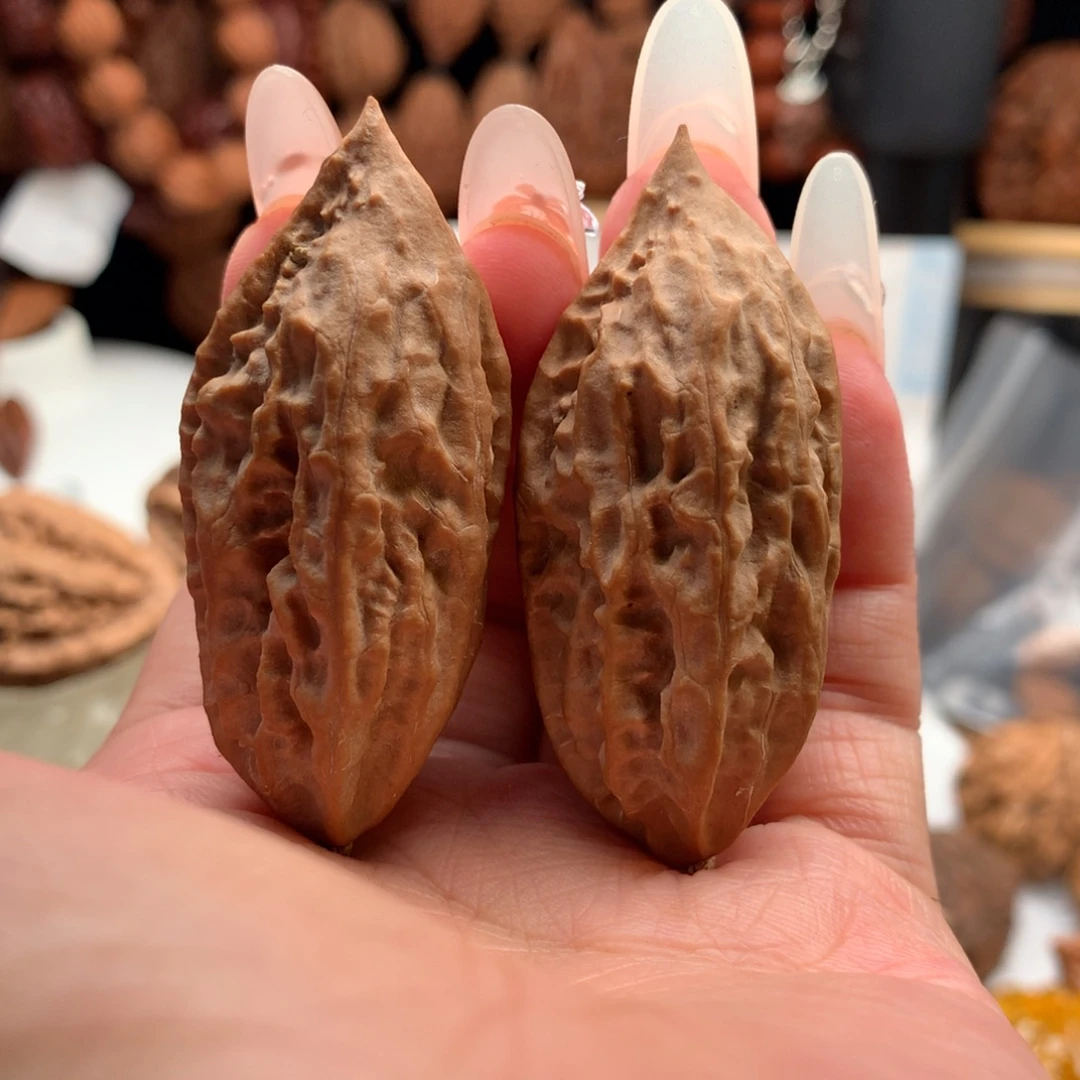 小****文玩核桃吊坠小武核桃单边